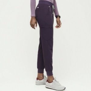 *NWOT* FIGS Zamora Jogger Scrub Pants in Purple Shadow in Large